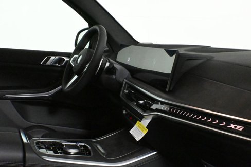 New 2026 BMW X5 xDrive40i w/ M Sport Package image 34