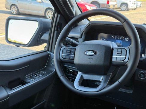 New 2025 Ford F150 XLT image 9