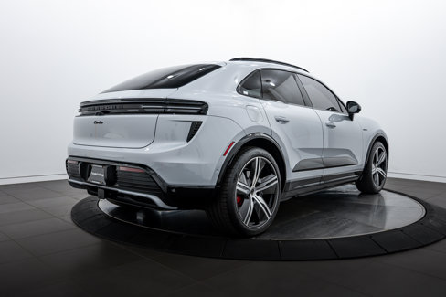 New 2025 Porsche Macan Turbo Electric image 7