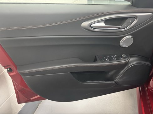 New 2025 Alfa Romeo Giulia AWD w/ Driving Assist Package image 2