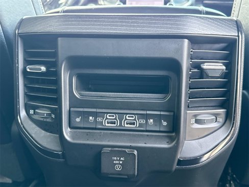 Used 2024 RAM 1500 Limited w/ Body Color Bumper Group image 21