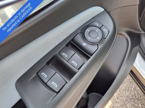 Used 2024 Buick Envista Preferred w/ Advanced Safety Package image 17