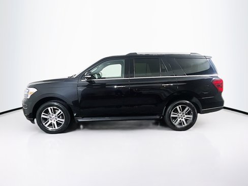 Used 2024 Ford Expedition Limited image 4