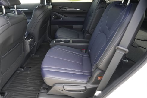 New 2026 INFINITI QX60 Luxe w/ Dark Cargo Package image 19