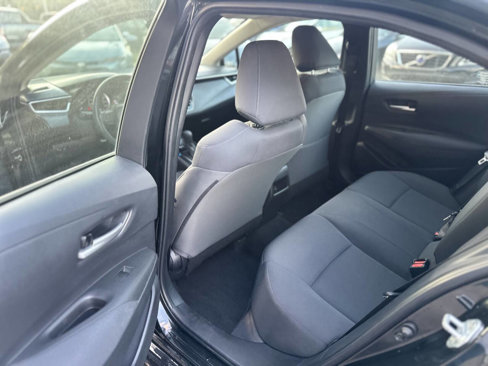 Used 2021 Toyota Corolla LE image 18