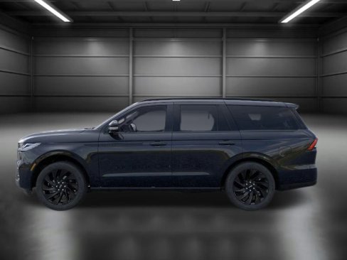 New 2025 Lincoln Navigator Reserve image 3