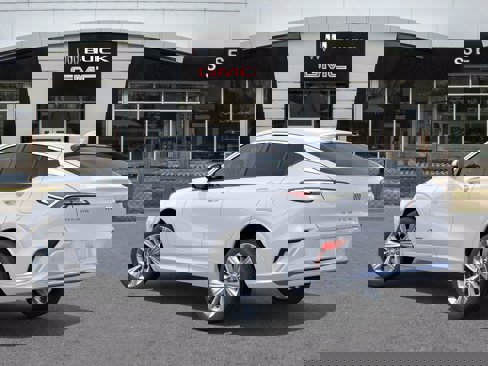 New 2026 Buick Envista Avenir image 3