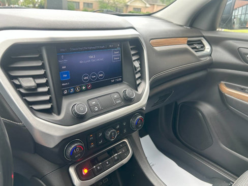 Used 2020 GMC Acadia SLE image 20
