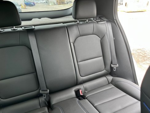 Used 2025 Buick Envista Sport Touring image 36