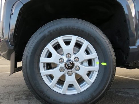 New 2025 Toyota Tacoma SR5 image 7