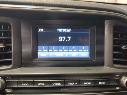 Used 2020 Hyundai Elantra SE w/ Cargo Package (C1) image 25