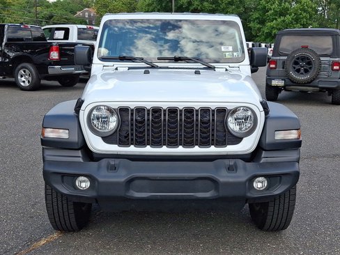 Used 2024 Jeep Wrangler Sport S image 2