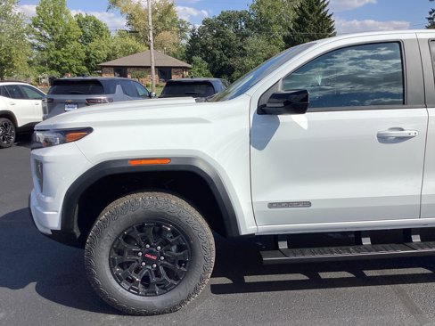 New 2026 GMC Canyon Elevation w/ Convenience Package image 2