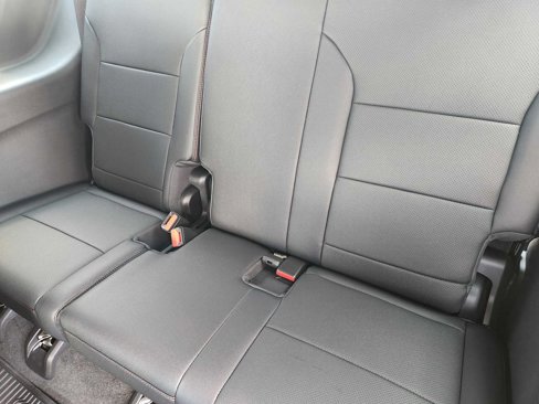 New 2026 Chevrolet Traverse RS w/ LPO, Floor Liner Package image 24
