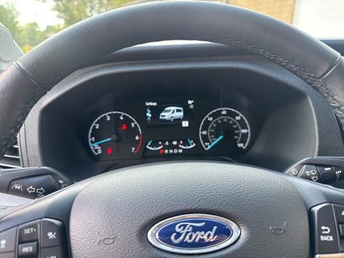 Used 2025 Ford Transit 350 XLT image 12