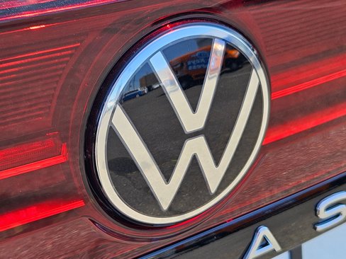 New 2025 Volkswagen Atlas Peak Edition SE image 26