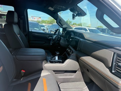 Used 2024 GMC Sierra 1500 AT4 w/ Technology Package image 13