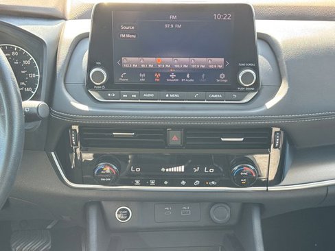 Used 2023 Nissan Rogue SV image 22
