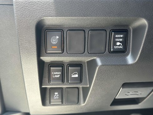 Used 2025 Nissan Frontier SV w/ SV Convenience Package image 29