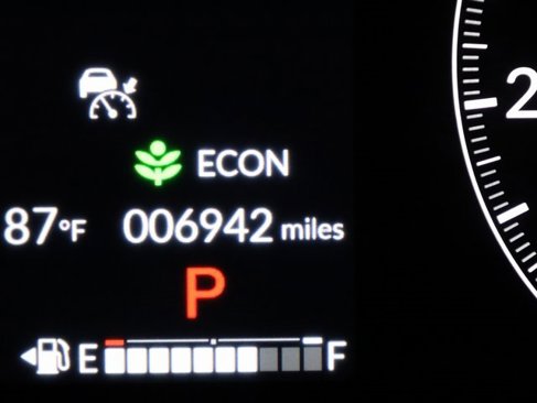 Used 2025 Honda CR-V LX image 19