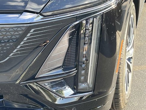New 2026 Cadillac Lyriq Sport image 9