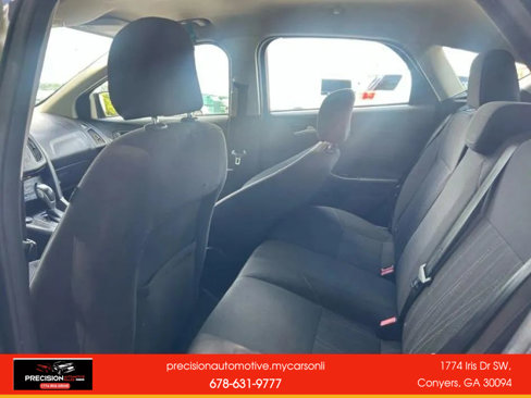 Used 2015 Ford Focus SE image 22