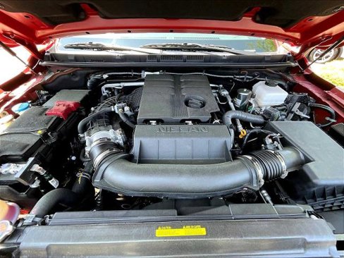 Certified 2025 Nissan Frontier SV image 28