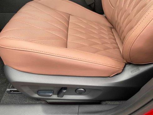New 2025 Mitsubishi Outlander AWD image 11