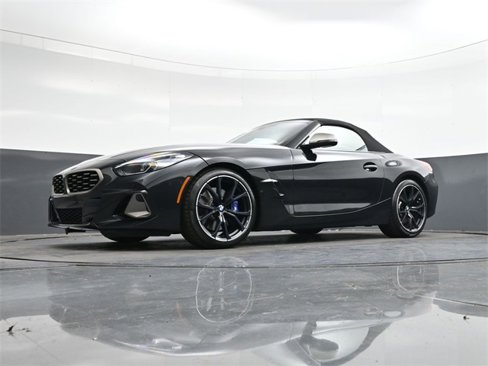 Used 2024 BMW Z4 M40i w/ Premium Package image 31