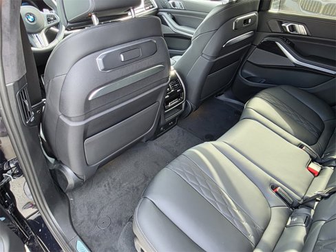 New 2026 BMW X7 M60i image 12