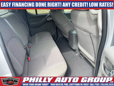 Used 2019 Nissan Frontier SV image 16