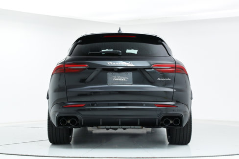 Used 2025 Maserati Grecale Modena image 4