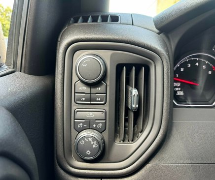 Used 2022 Chevrolet Silverado 1500 Custom Trail Boss w/ Safety Confidence Package image 26