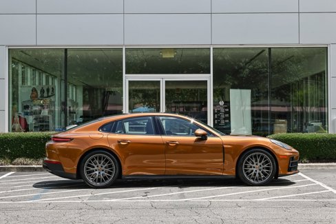 New 2025 Porsche Panamera 4 image 8