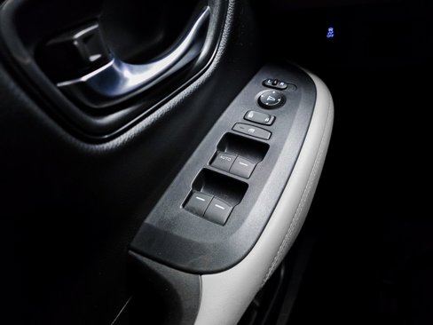 Certified 2024 Honda HR-V LX image 25