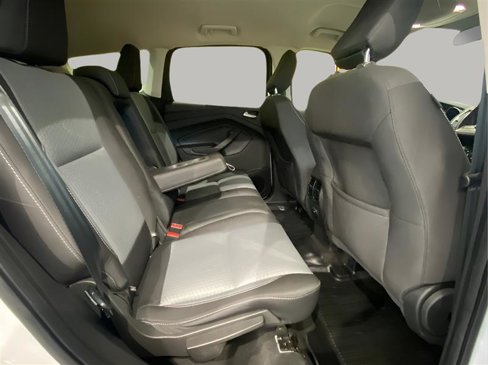 Used 2019 Ford Escape SE image 24