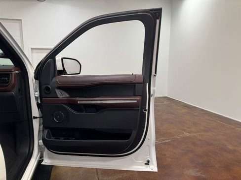 Used 2024 Ford Expedition Max Limited image 62
