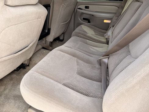 Used 2003 Chevrolet Suburban 2WD image 15