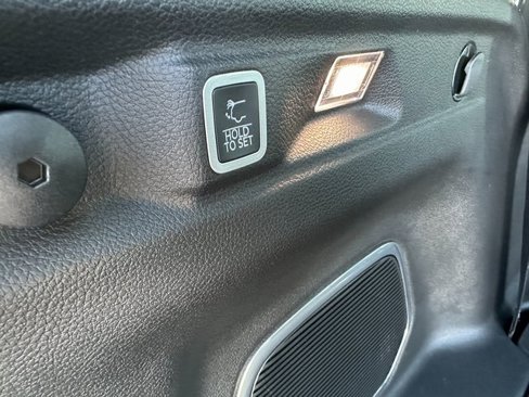 New 2025 Jeep Grand Cherokee L Limited w/ Black Appearance Package image 15