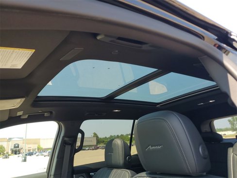 New 2026 Buick Enclave Avenir image 19