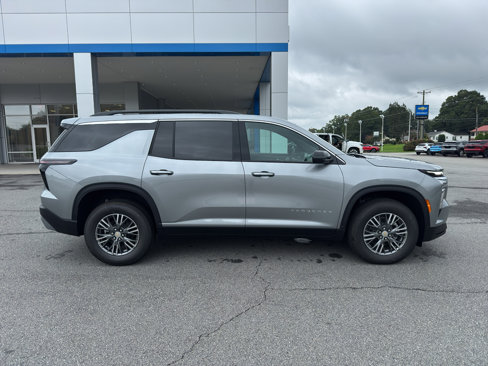New 2026 Chevrolet Traverse LT image 3
