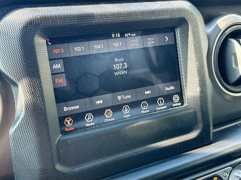 Used 2023 Jeep Wrangler Sport image 15