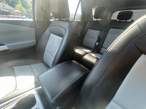 Used 2022 Ford Explorer XLT w/ Equipment Group 202A image 31