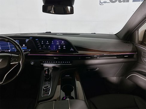 Used 2022 Cadillac Escalade ESV Luxury w/ LPO, Illumination Package image 22