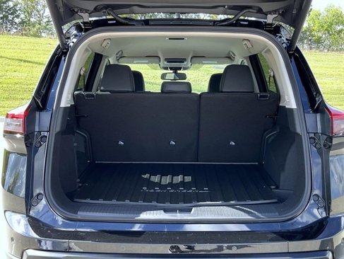New 2026 Nissan Rogue SV image 10