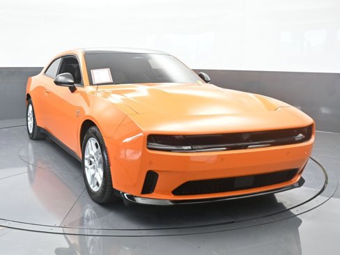 Used 2025 Dodge Charger R/T w/ Sun & Sound Package image 9