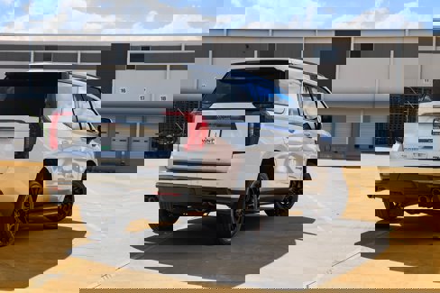 Used 2022 GMC Yukon AT4 w/ Max Trailering Package image 31