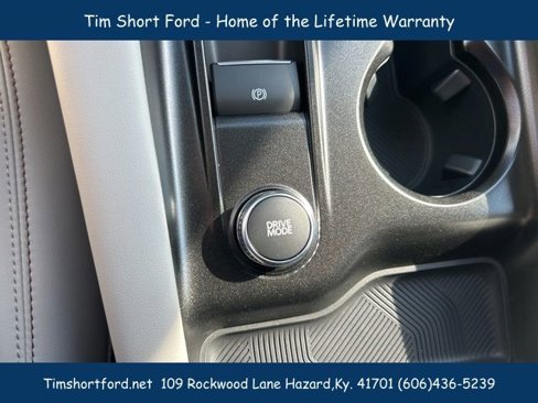 New 2025 Ford Explorer Active image 14
