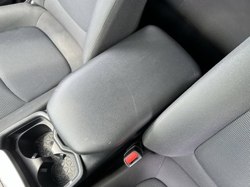 Used 2020 Toyota RAV4 LE w/ Carpet Mat Package image 22