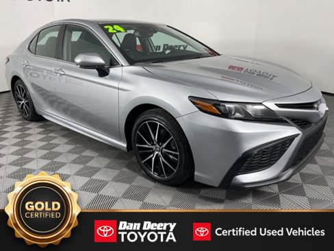 Certified 2024 Toyota Camry SE image 1